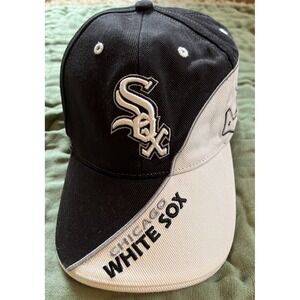 Chicago White Sox Hat Cab Adult Black White MLB Half Slice Twins Enterprise Men
